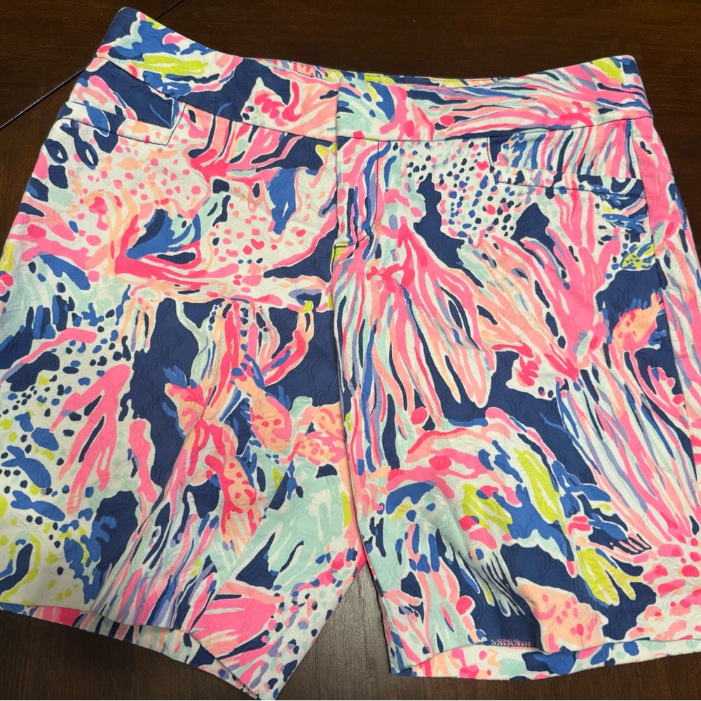 Cute Shorts Summer Vibe Pre-Loved